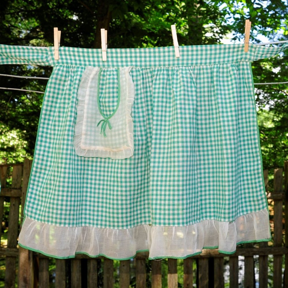 Vtg Green Gingham Check & Illusion Hostess Apron